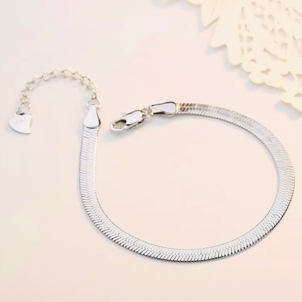 ✨✨.925 Sterling Silver Herringbone Bracelet ✨✨ - Picture 3 of 5